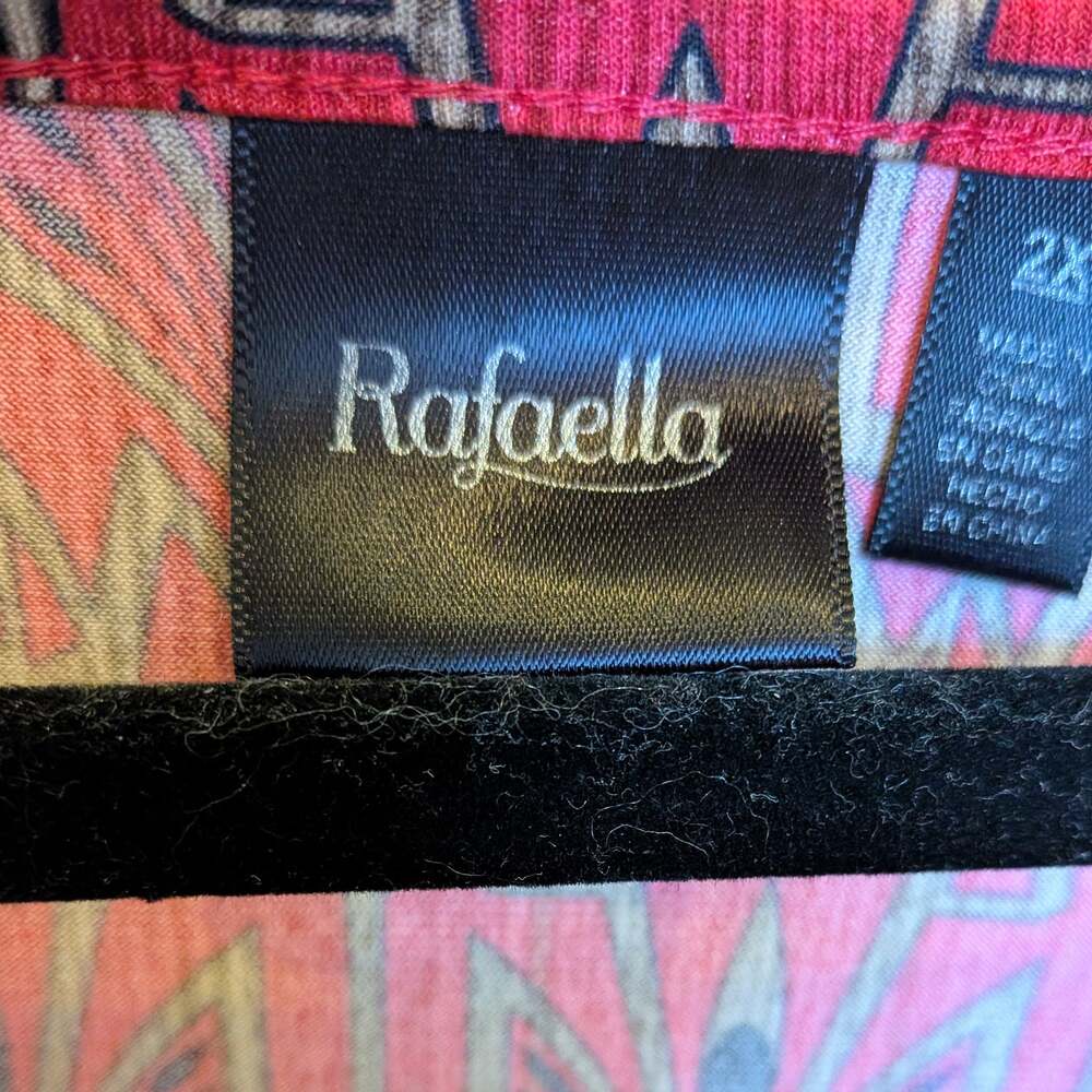 Rafaella Women's Plus Size 2X Red and Black Patterned V-Neck Blouse with Gold-To - Picture 3 of 3